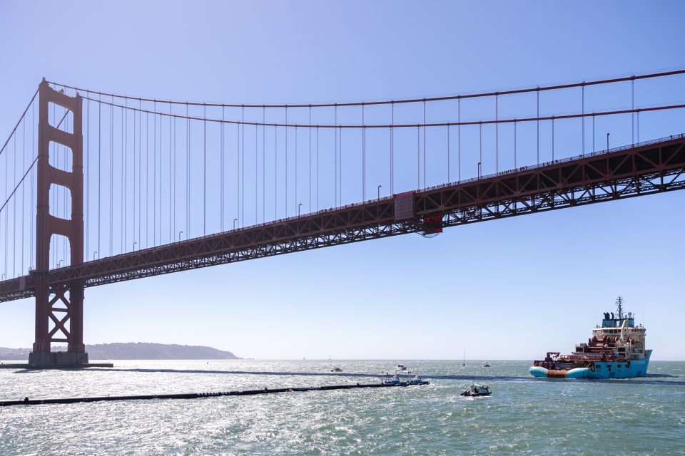 SAN FRANCISCO, CALIFORNIA, September 8, 2018 – The Ocean Cleanup Deploying System 001 into the Great Pacific Garbage Patch - Photo: Pierre AUGIER for The OCEAN CLEANUP