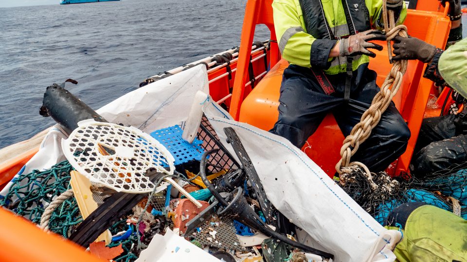 Plastic catch extracted from System 001/B, 2019