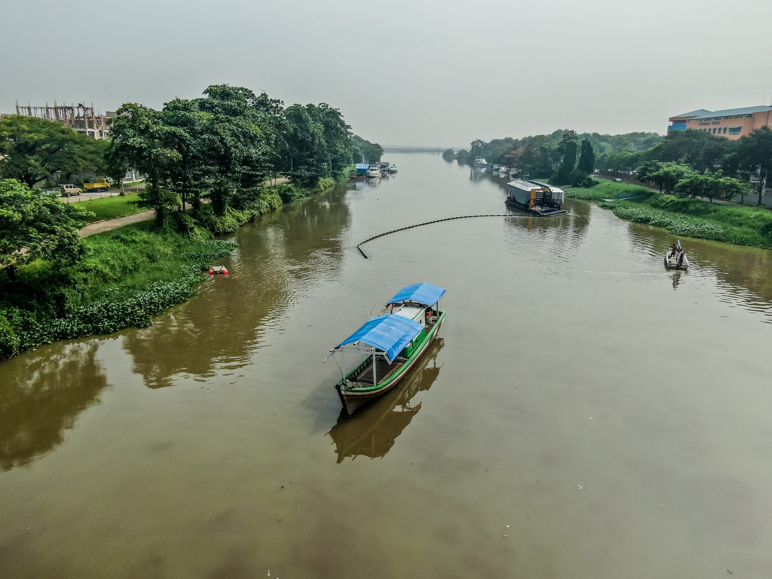 https://assets.theoceancleanup.com/app/uploads/2020/01/1904-JAKARTA-0135-scaled.jpg