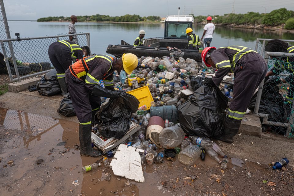 waste management, ocean waste management, ocean plastic, ocean plastic pollution, gpgp, the ocean cleanup, ocean cleanup, clean oceans, river pollution, river waste management, river waste, river plastic pollution