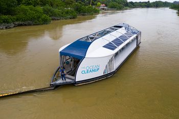 Boyan Slat on the Interceptor 002 in Klang River, Malaysia