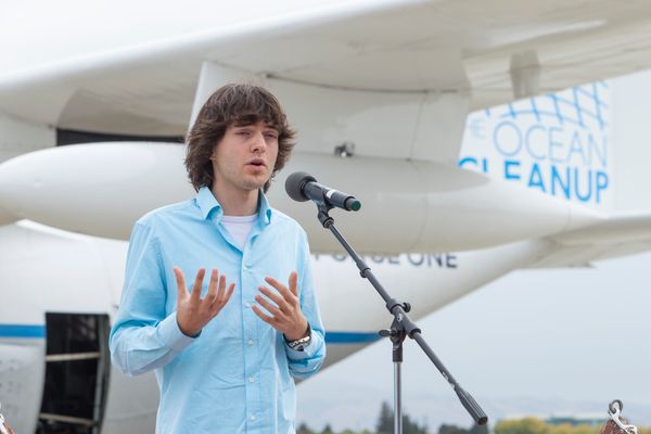 Boyan Slat speaking at the Aerial Expedition press event at Moffett Airfield in Mountain View, California on October 3, 2016