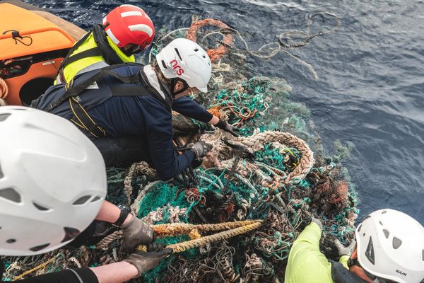 The crew retrieves a large ghostnet from the Great Pacific Garbage Patch, November 2018.