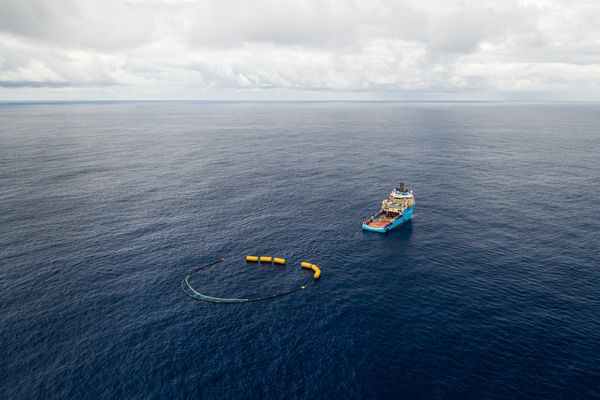 System 001/B - Catching The First Plastic • Milestone • The Ocean Cleanup