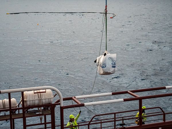 Bag filled with plastic caught by System 001/B being lifted onboard the support vessel
