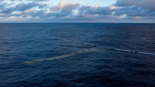 System 03 deployed for the first time into the Great Pacific Garbage Patch (August 2023). View from the Retention Zone.