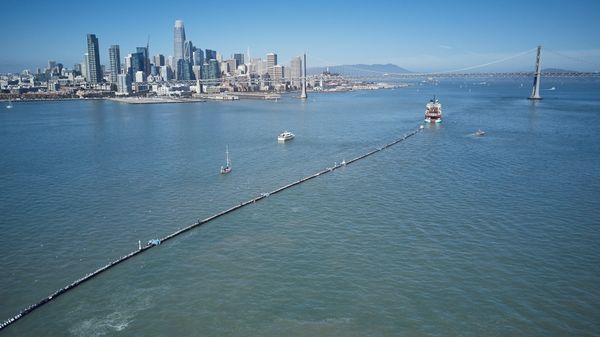 SAN FRANCISCO, CALIFORNIA, September 8, 2018 – The Ocean Cleanup Deploying System 001 into the Great Pacific Garbage Patch - Photo: Pierre AUGIER for The OCEAN CLEANUP