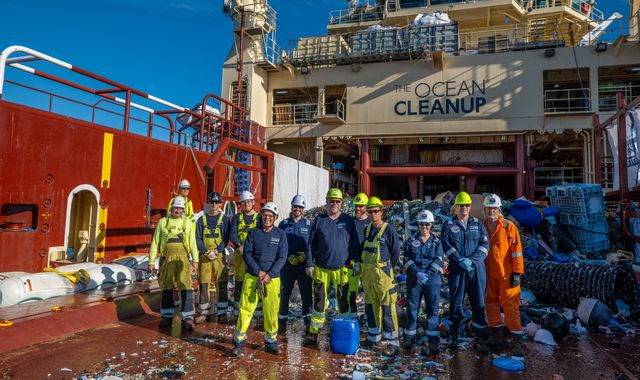 Team photo of crew on board with System 03