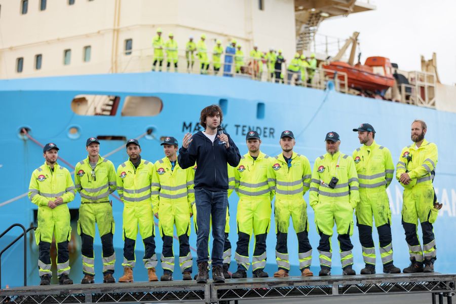 October 20: Boyan Slat, CEO and Founder sharing a few words about the test campaign of System 002, how we got here and what the next steps are. System 002 has lead us to proof of technology, and after this short celebration, it will go back out to the Great Pacific Garbage Patch to capture more plastic.