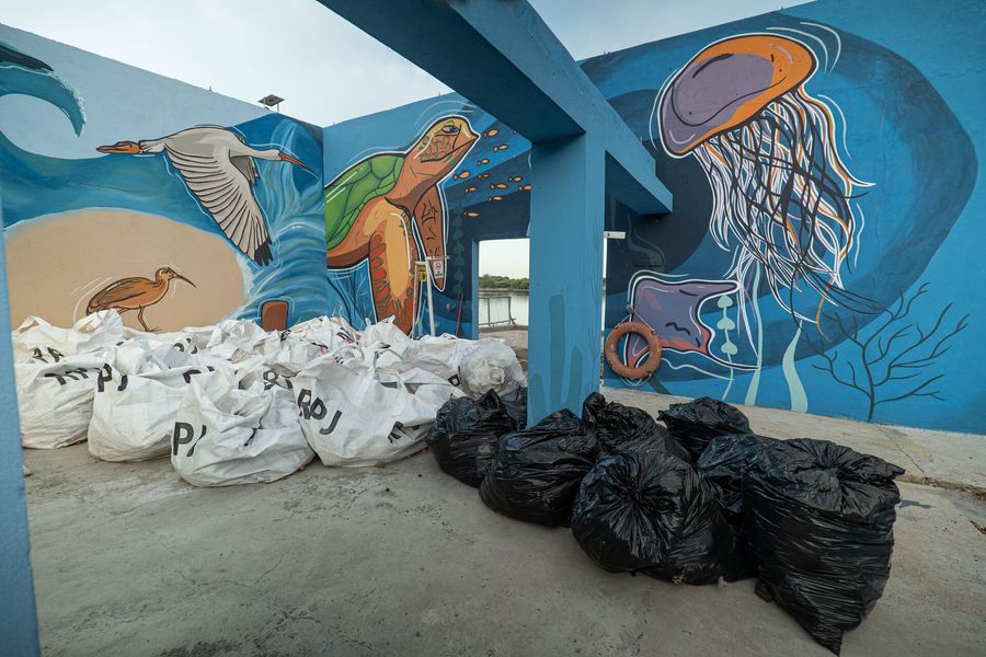 Waste management in Kingston Harbor, Jamaica