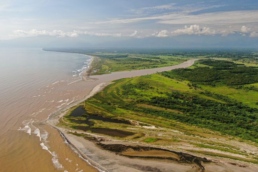 Rio Motagua empties into the Gulf of Honduras