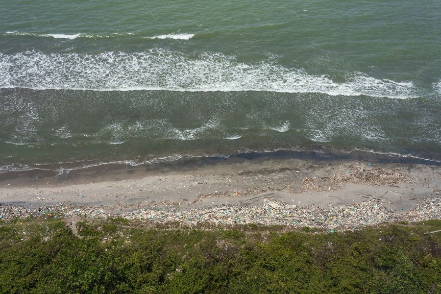 Guatemala coastline littered with trash